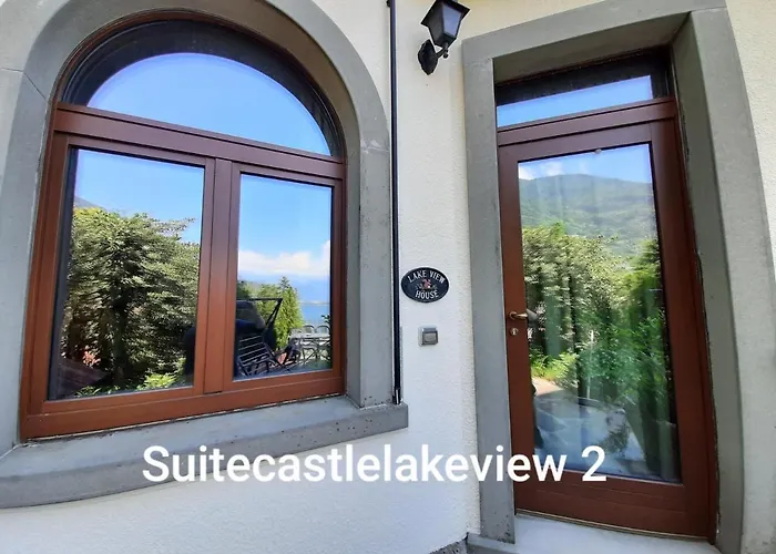 Suitecastlelakeview 2 *